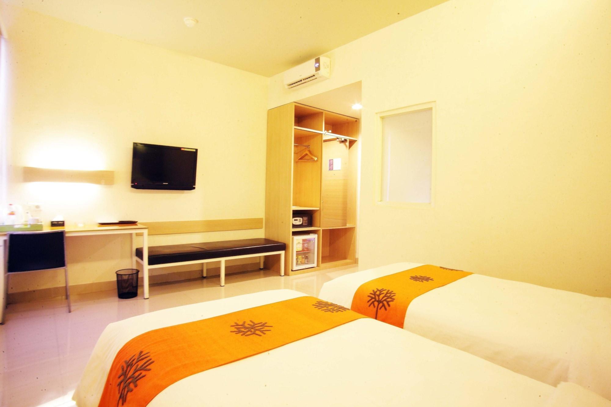 Avirahotel Panakkukang Makassar