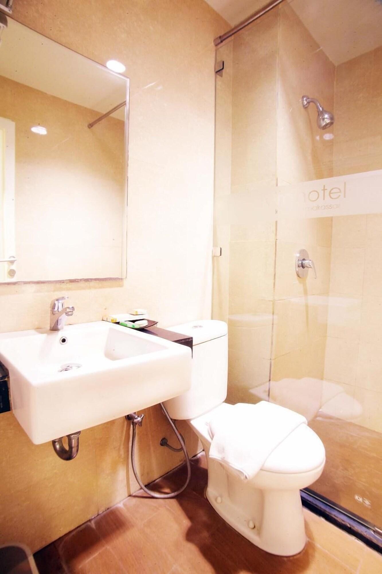 Avirahotel Panakkukang Makassar