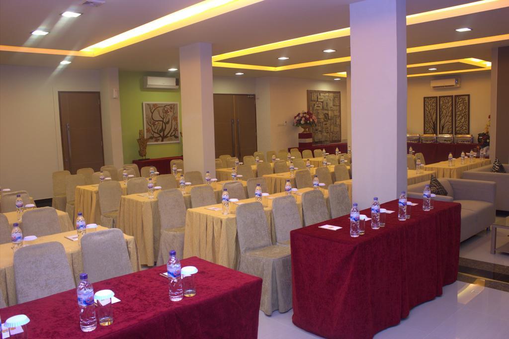 Hotel Avirahotel Panakkukang 2*
