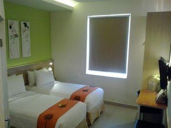Avirahotel Panakkukang