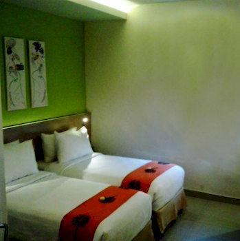 Avirahotel Panakkukang Makassar